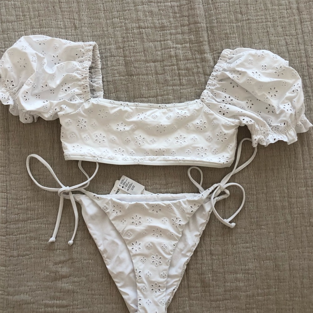 Lspace Eyelet Lace Janie/Lennox Bikini - Picture 5 of 7